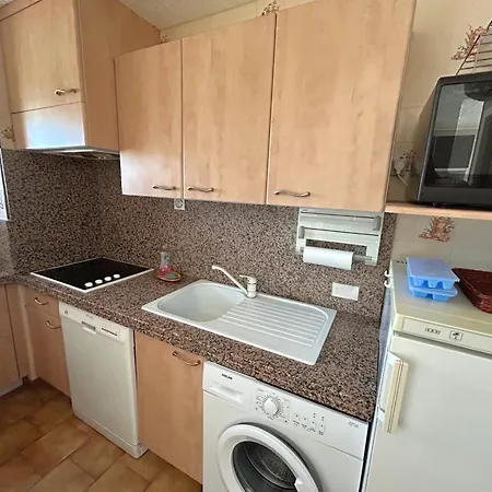 Climatise Avec Parking - 4 Pers. - Fr-1-837-139 Apartman